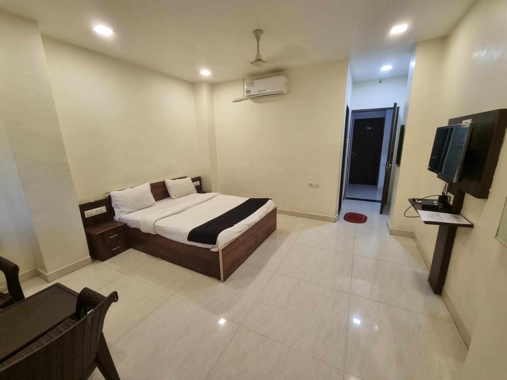 The Living Space Lonavala Exterior photo